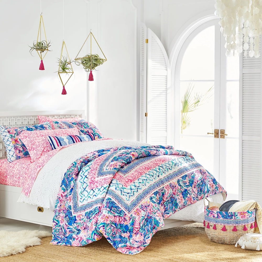 Lilly Pulitzer x Pottery Barn King Bedding Set
